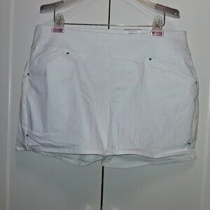 INC International Concepts White Stretch Pull On Core Shorts Sz 12 NWT